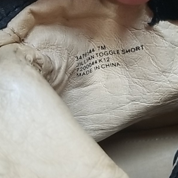 Frye Black Jillian Toggle Short Ankle Boots 7 - Picture 5 of 8